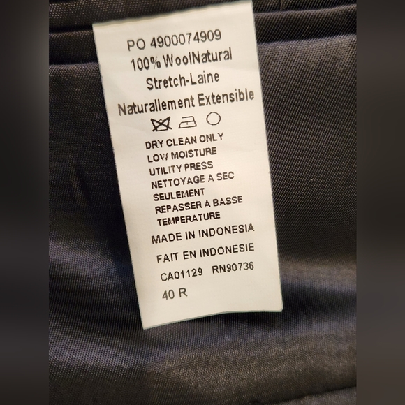 HP ⭐️ Calvin Klein Two-Piece Suit, Charcoal Grey, Size US 40 R - Picture 8 of 12